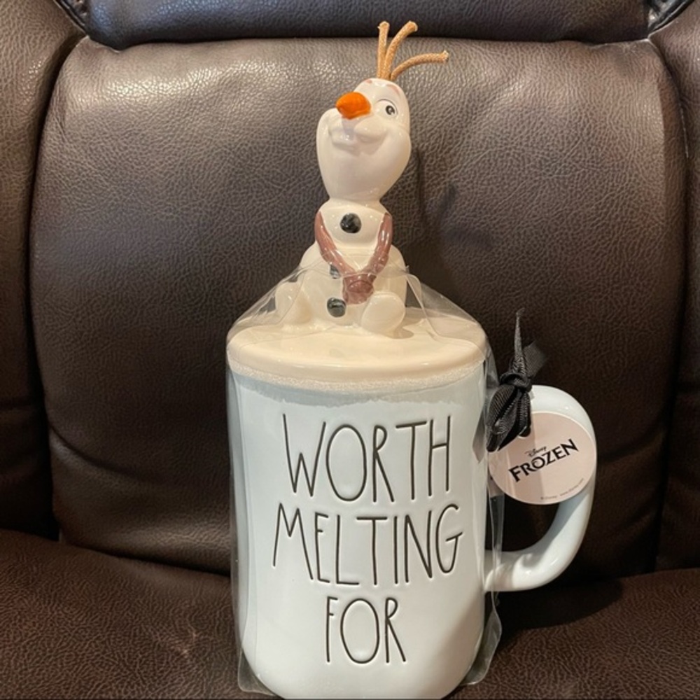 Rae Dunn WORTH MELTING FOR Disney Frozen Ceramic Cup with OLAF topper BRAND NEW!